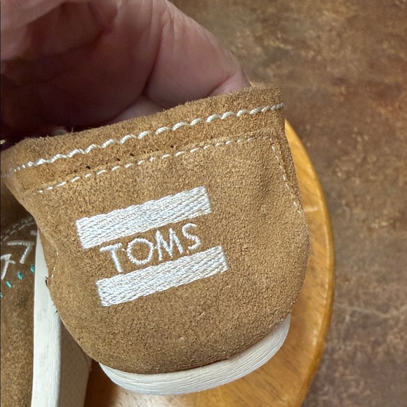 TOMS Women's Brown Suede Embroidered Flats - Picture 5 of 9